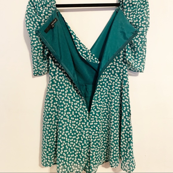 GREEN FLORAL ROMPER SIZE SMALL - Picture 6 of 6